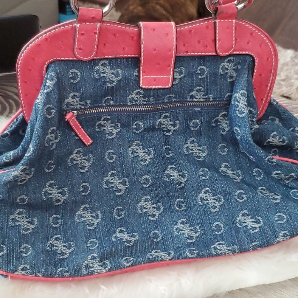 Guess purse - Picture 5 of 6